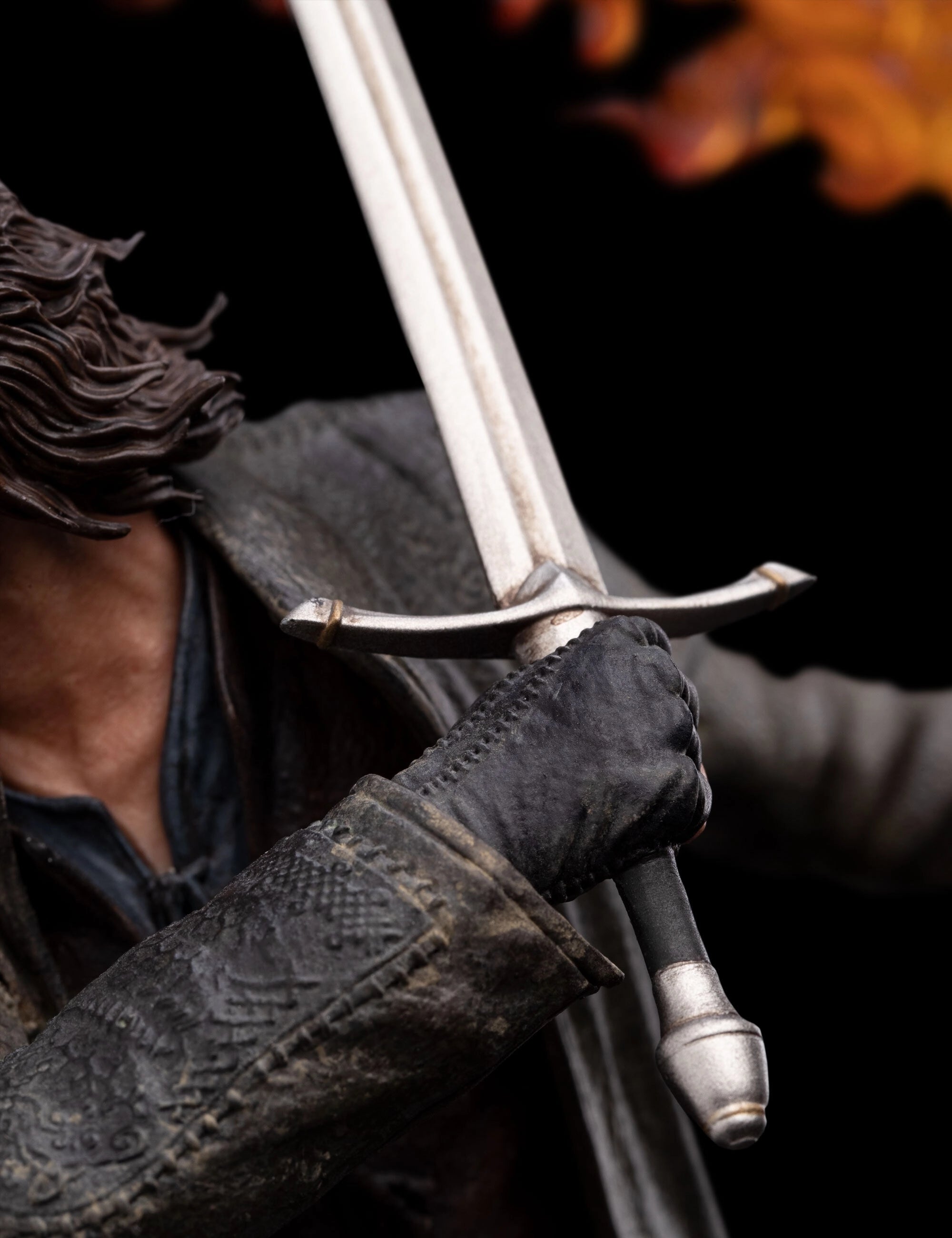 Aragorn with his Ranger Sword and a Flaming torch - Figures of Fandom The Lord of the Rings
