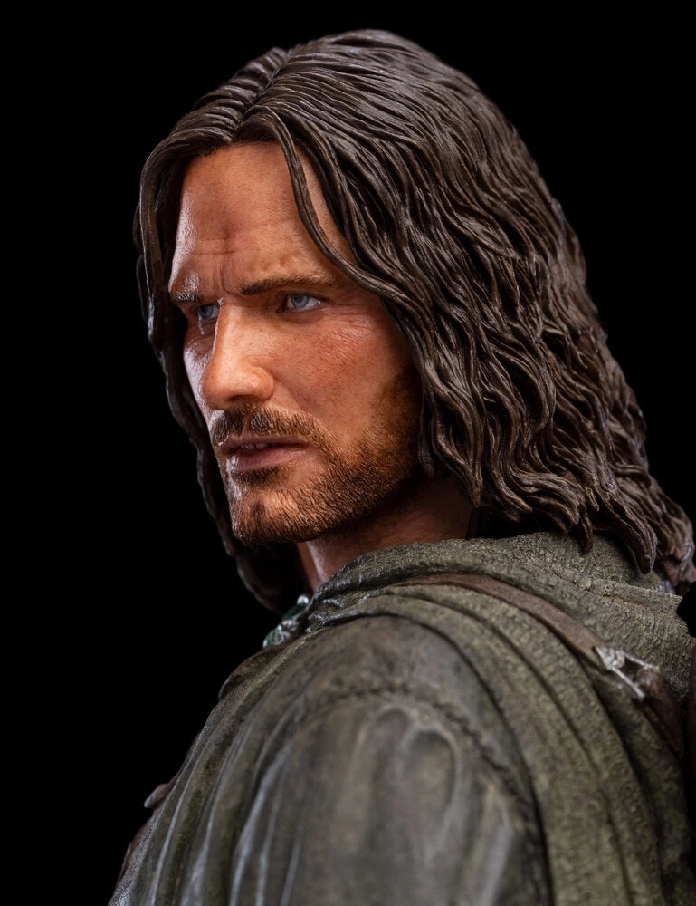 Aragorn- Lord of the Rings (Classic Series) Polystone Statue
