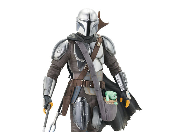 Star Wars The Mandalorian W/Child Premier Collection Statue